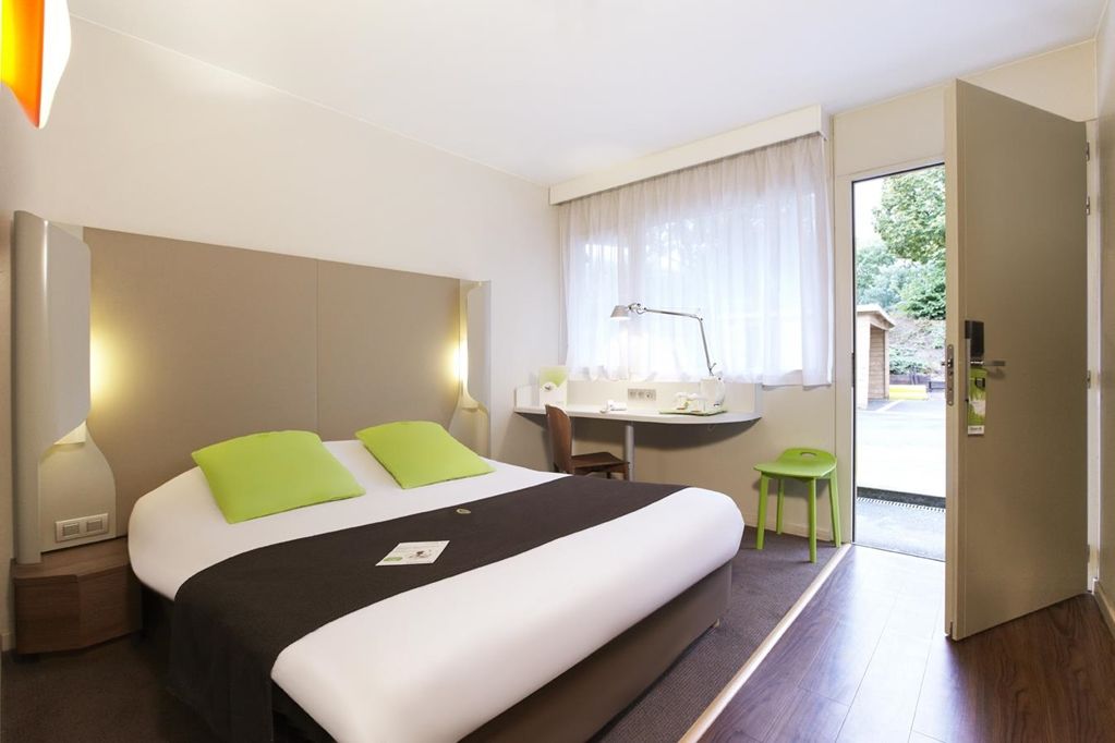 Campanile & Restaurant / Hotel Luik